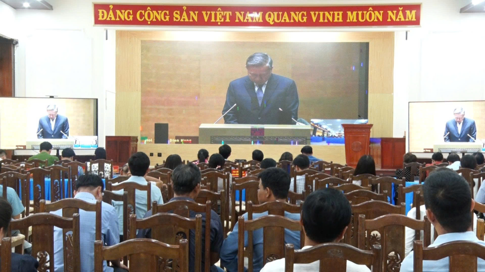 Hội nghị toàn quốc (trực tiếp kết hợp trực tuyến) quán triệt, triển khai thực hiện 4 Nghị quyết của Bộ Chính trị
